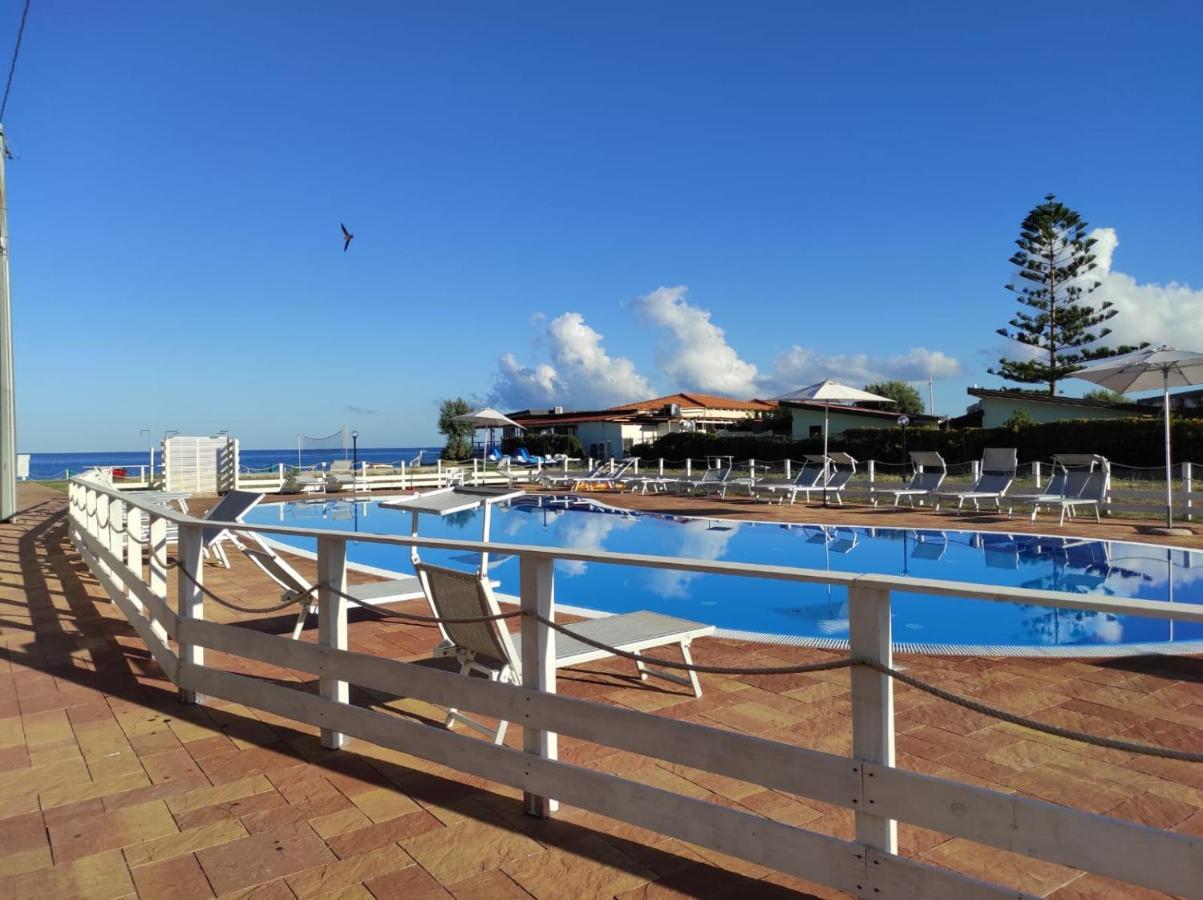 Villaggio Residence Emmesse Zambrone Buitenkant foto